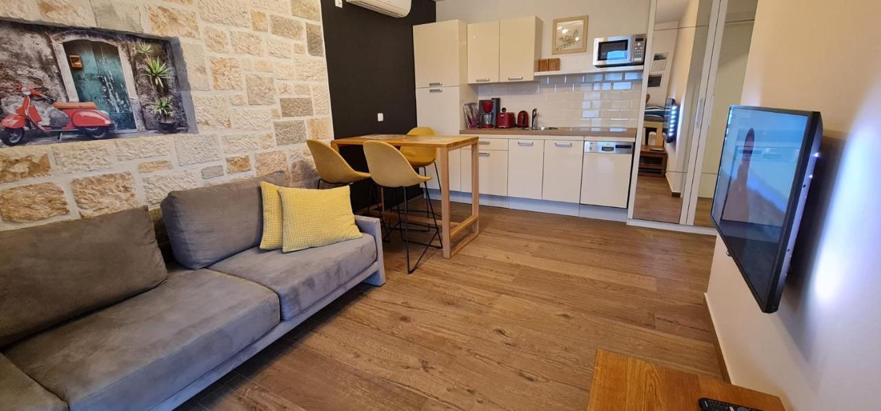 Apartments Lolita Bol Luaran gambar