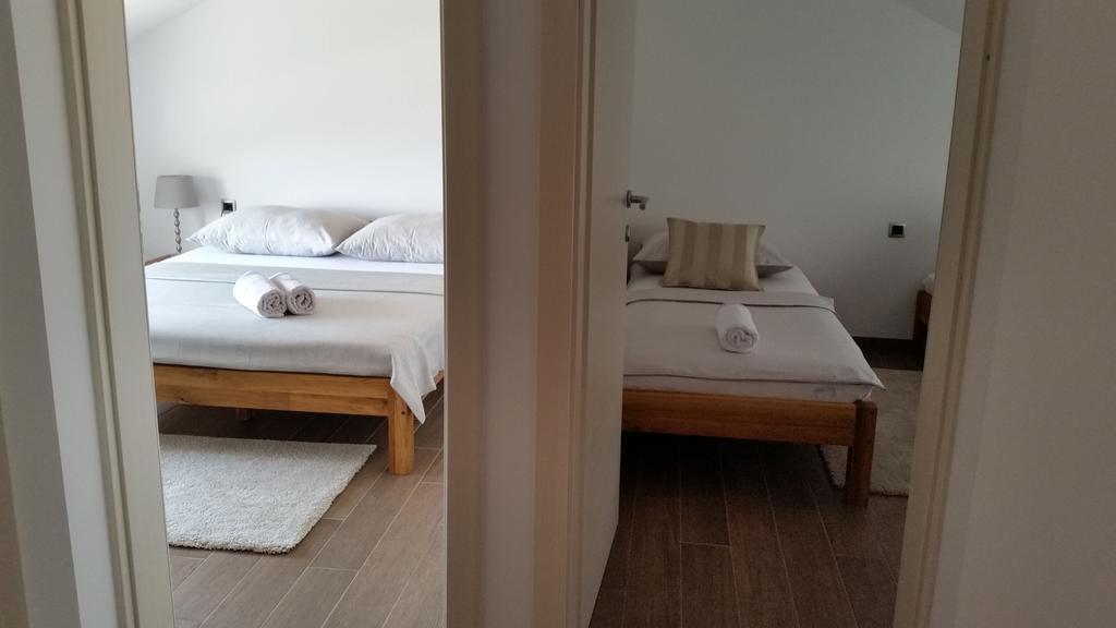 Apartments Lolita Bol Luaran gambar