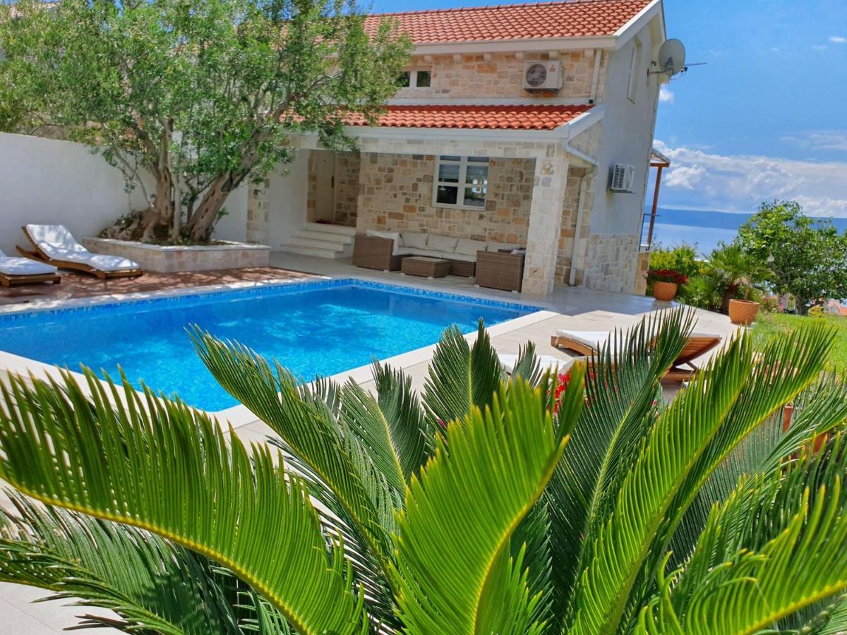 Apartments Lolita Bol Luaran gambar
